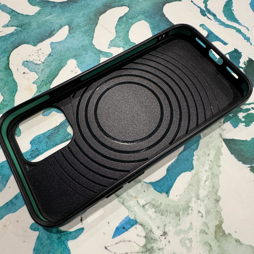 Mous MagSafe IPhone 12 case